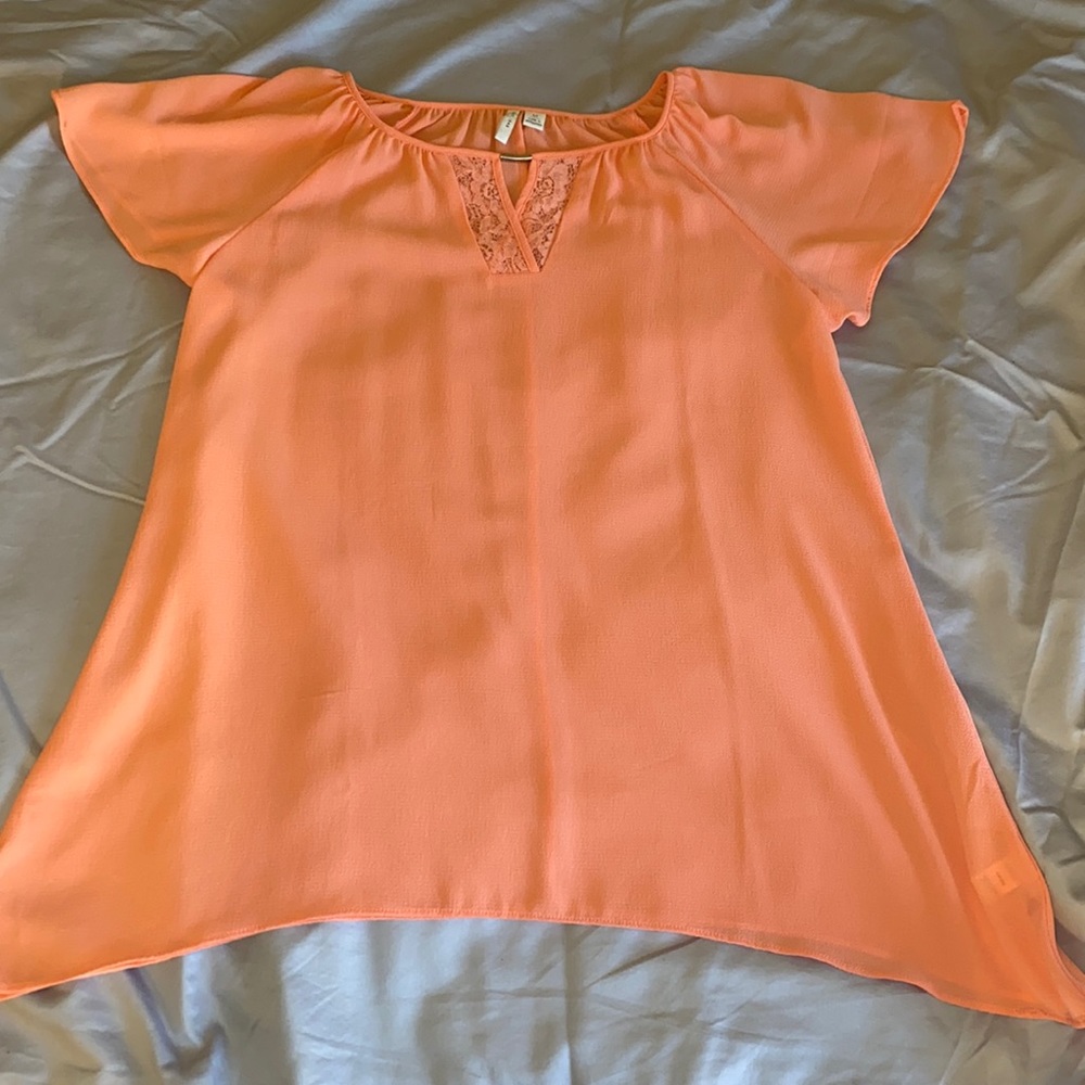 Short sleeve blouse